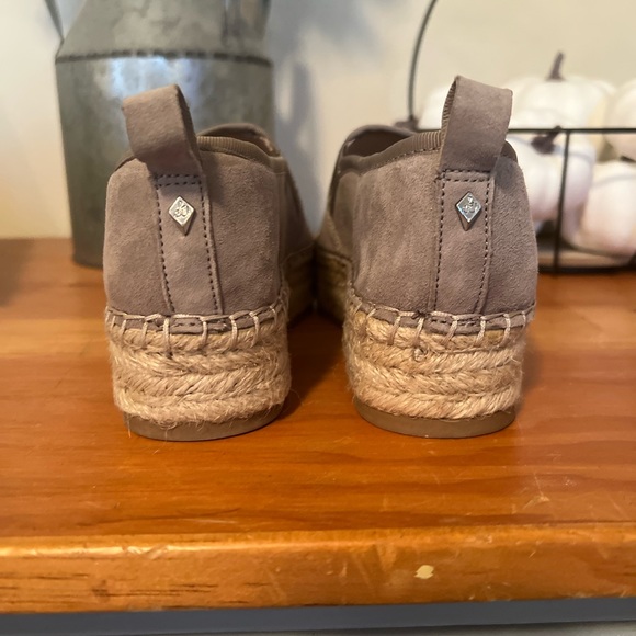 NIB Sam Edelman Carrin Espadrille Suede Sneaker in Putty - Size 5.5 - Picture 5 of 8